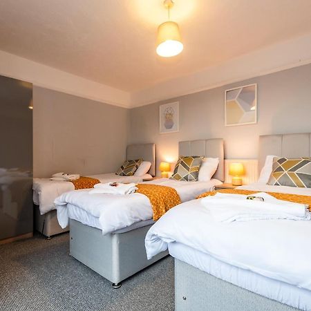 Best Price! Perfect Gunwharf Accommodation - 5 Single Beds Or Kingsize Free Parking Portsmouth Kültér fotó