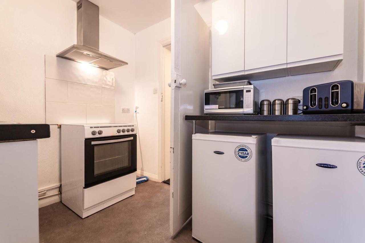 Best Price! Perfect Gunwharf Accommodation - 5 Single Beds Or Kingsize Free Parking Portsmouth Kültér fotó