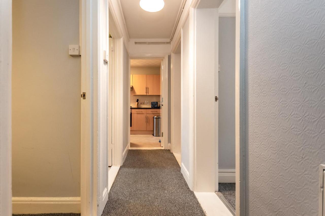 Best Price! Perfect Gunwharf Accommodation - 5 Single Beds Or Kingsize Free Parking Portsmouth Kültér fotó